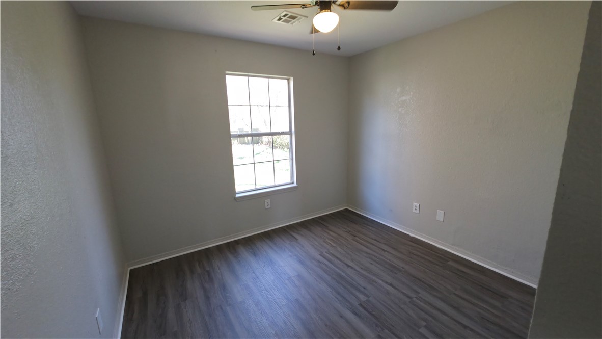 Hewitt Place Siloam Spgs - Residential