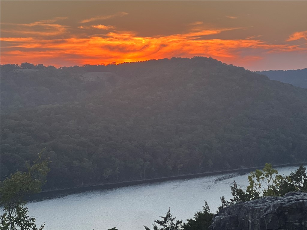 Unit 1 Holiday Island - Land