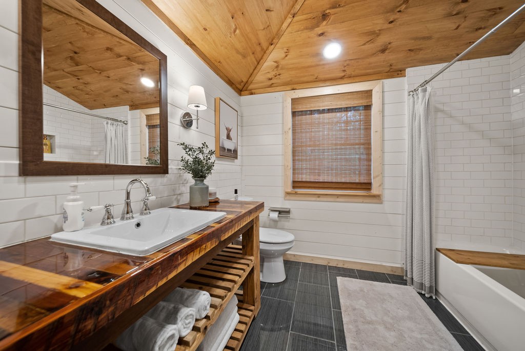 27-20-28-RURAL - Residential