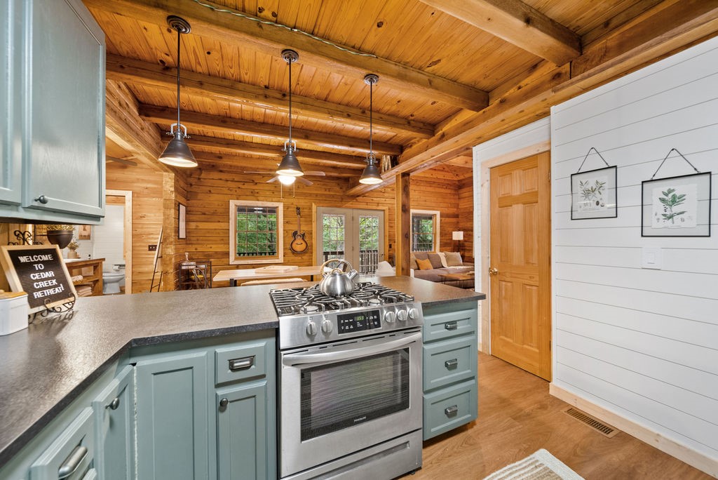 27-20-28-RURAL - Residential