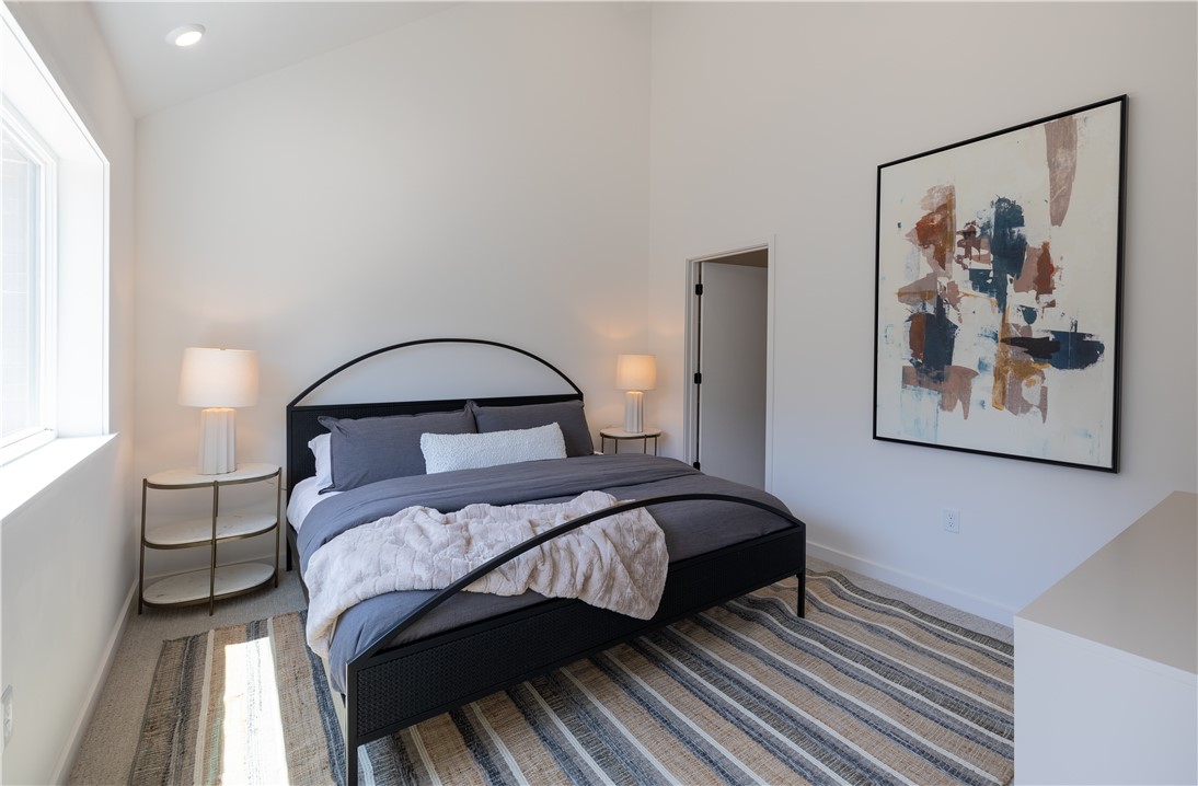 YOUNG'S ADD-BENTONVILLE - Residential