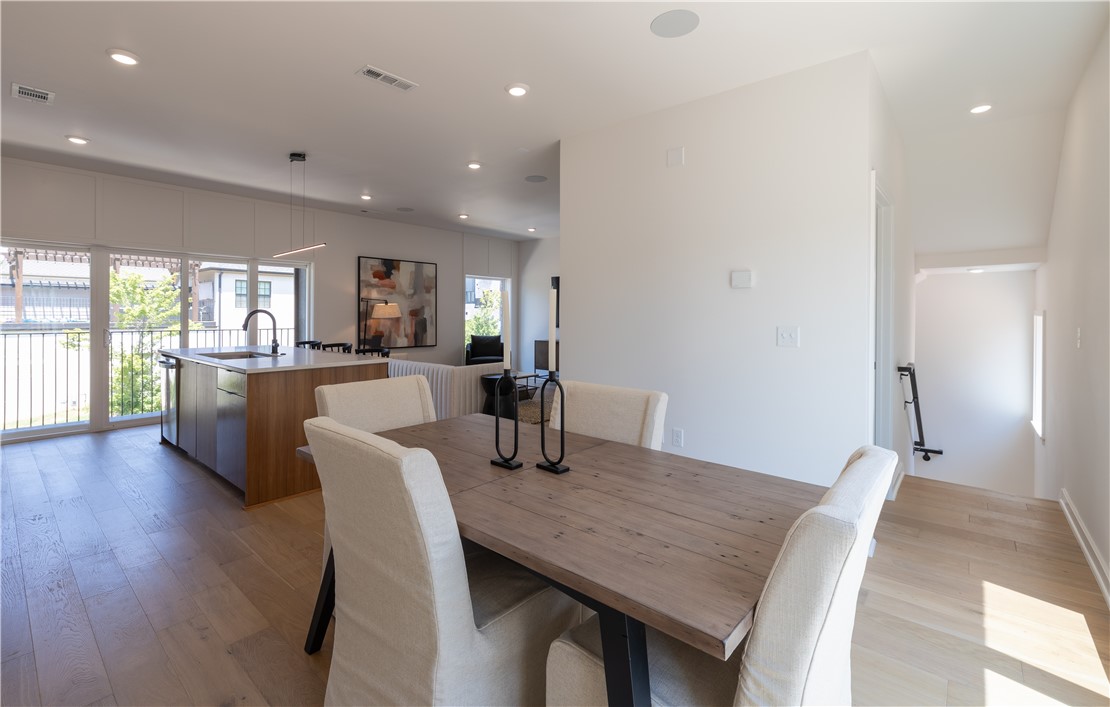 YOUNG'S ADD-BENTONVILLE - Residential