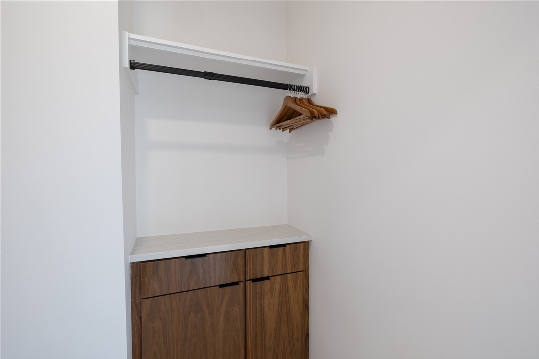 YOUNG'S ADD-BENTONVILLE - Residential