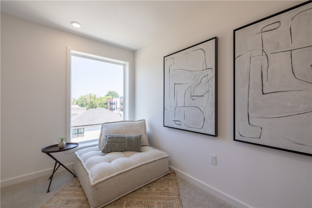 YOUNG'S ADD-BENTONVILLE - Residential