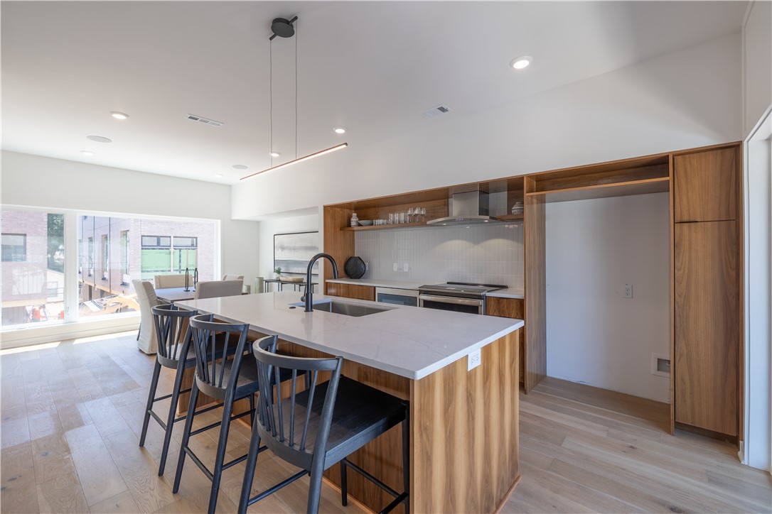 YOUNG'S ADD-BENTONVILLE - Residential