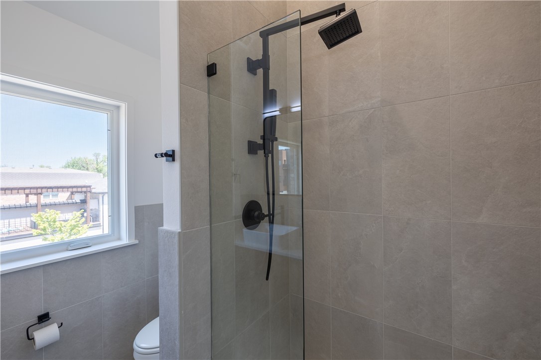 YOUNG'S ADD-BENTONVILLE - Residential