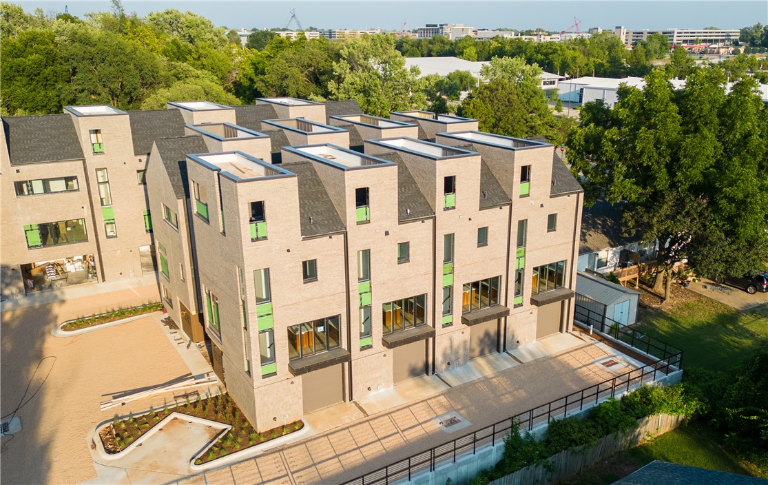 YOUNG'S ADD-BENTONVILLE - Residential