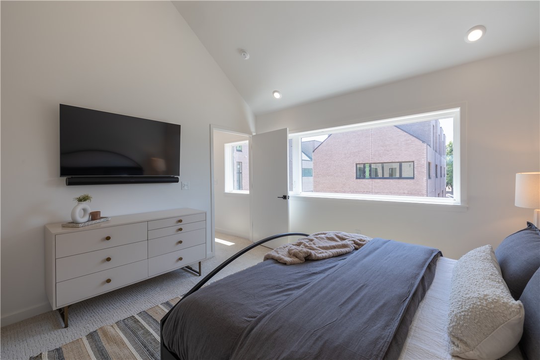 YOUNG'S ADD-BENTONVILLE - Residential