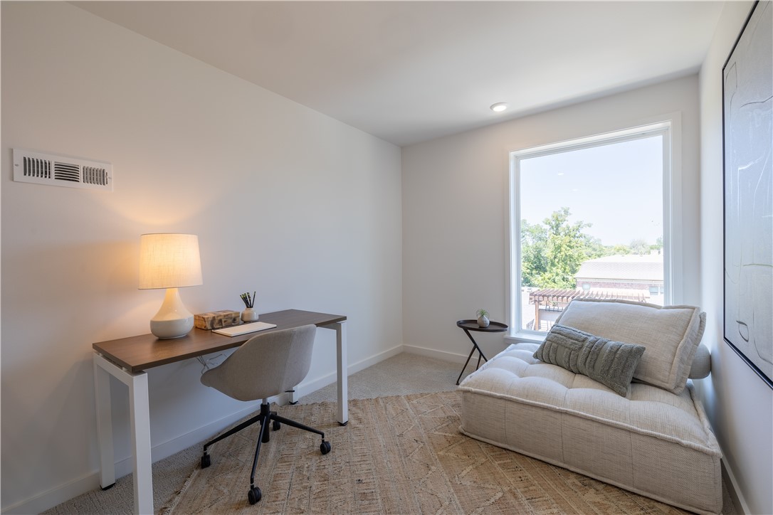 YOUNG'S ADD-BENTONVILLE - Residential