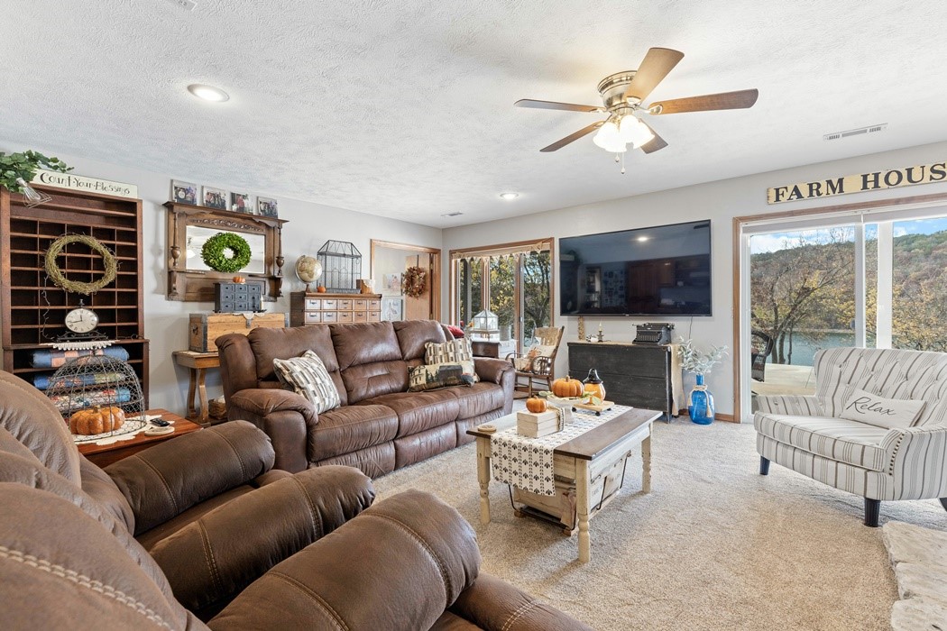 Unit 106 Holiday Island - Residential