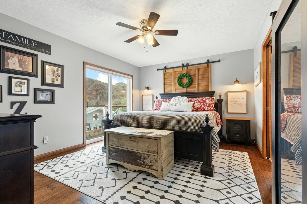 Unit 106 Holiday Island - Residential