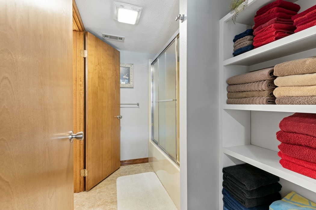 Unit 106 Holiday Island - Residential