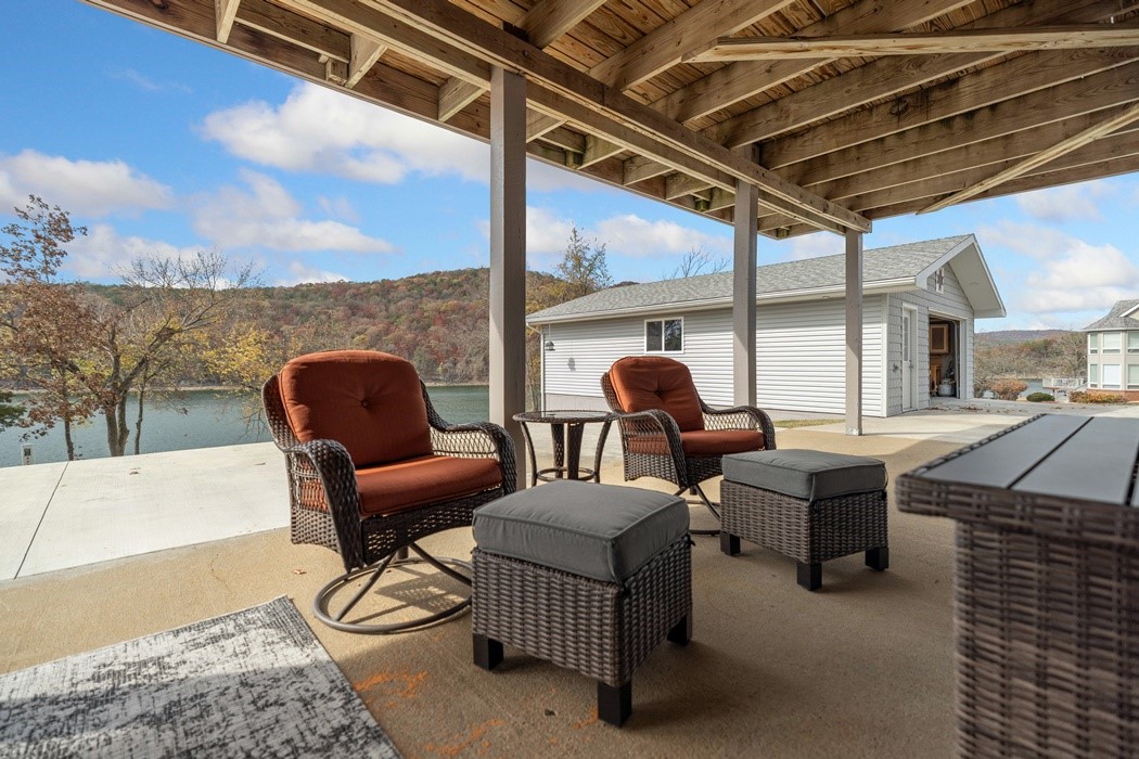 Unit 106 Holiday Island - Residential
