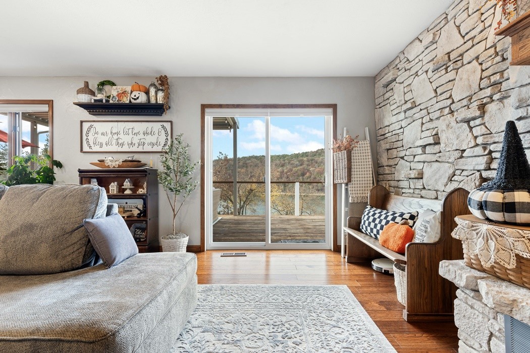 Unit 106 Holiday Island - Residential
