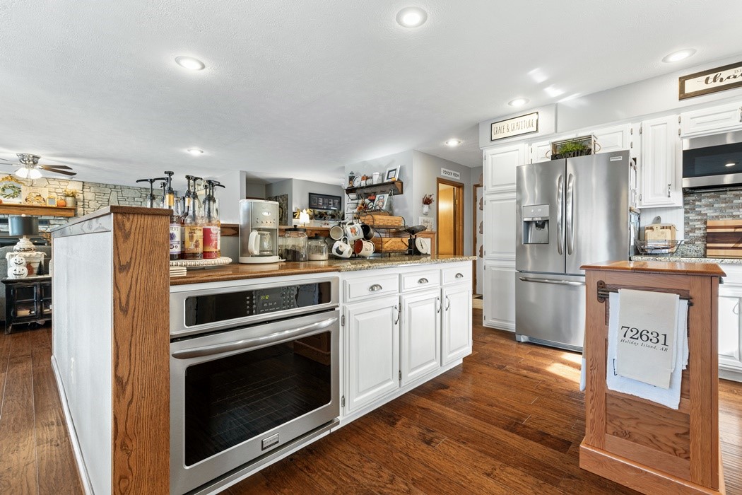 Unit 106 Holiday Island - Residential