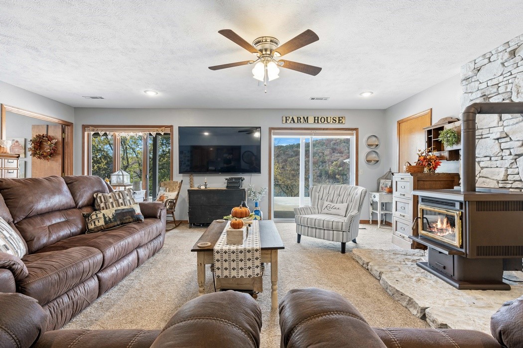 Unit 106 Holiday Island - Residential