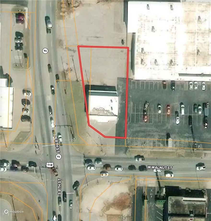 Land lease or Build to Suit. Excellent location with 38,000+ vehicles per day. Property is perfectly suited for high volume drive by traffic and visibility.