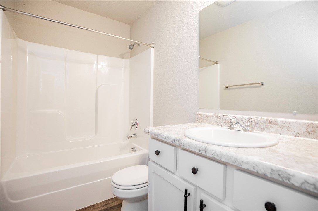 Coves IV - Residential