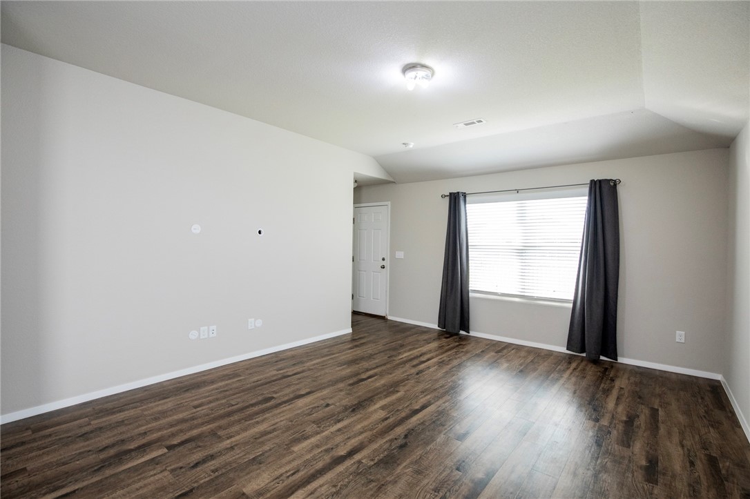 Coves IV - Residential