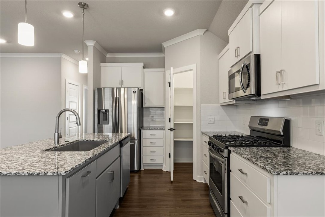 The Villages of Sloanebrooke - Residential Lease