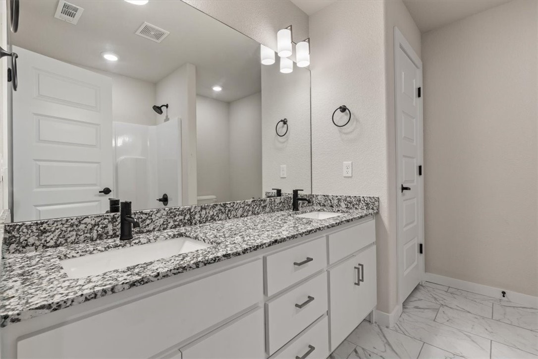 The Villages of Sloanebrooke - Residential Lease