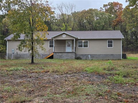 Photo of 190 County Road 853, Green Forest, AR 72638 (MLS # 1326967)