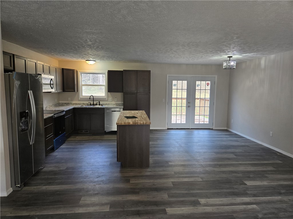 Dry Creek Properties - Residential