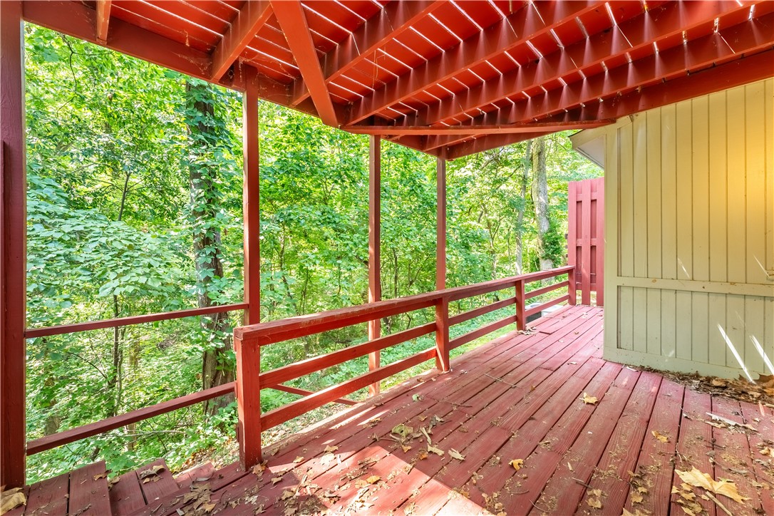 Drake Courts - Residential Lease