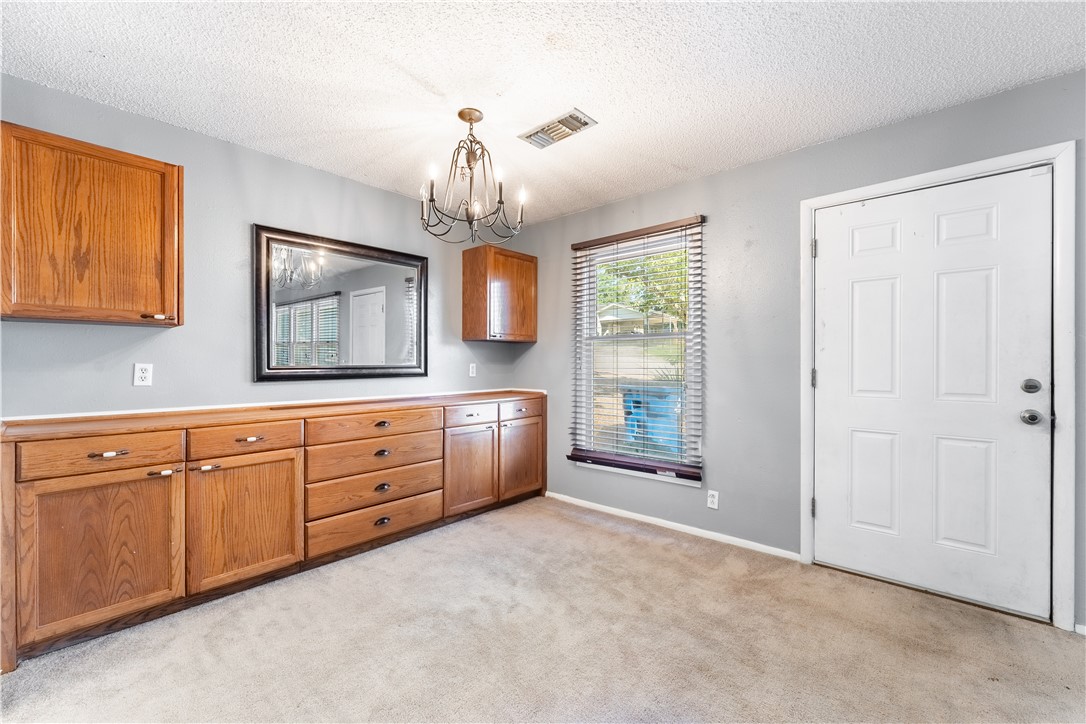 Drake Courts - Residential Lease