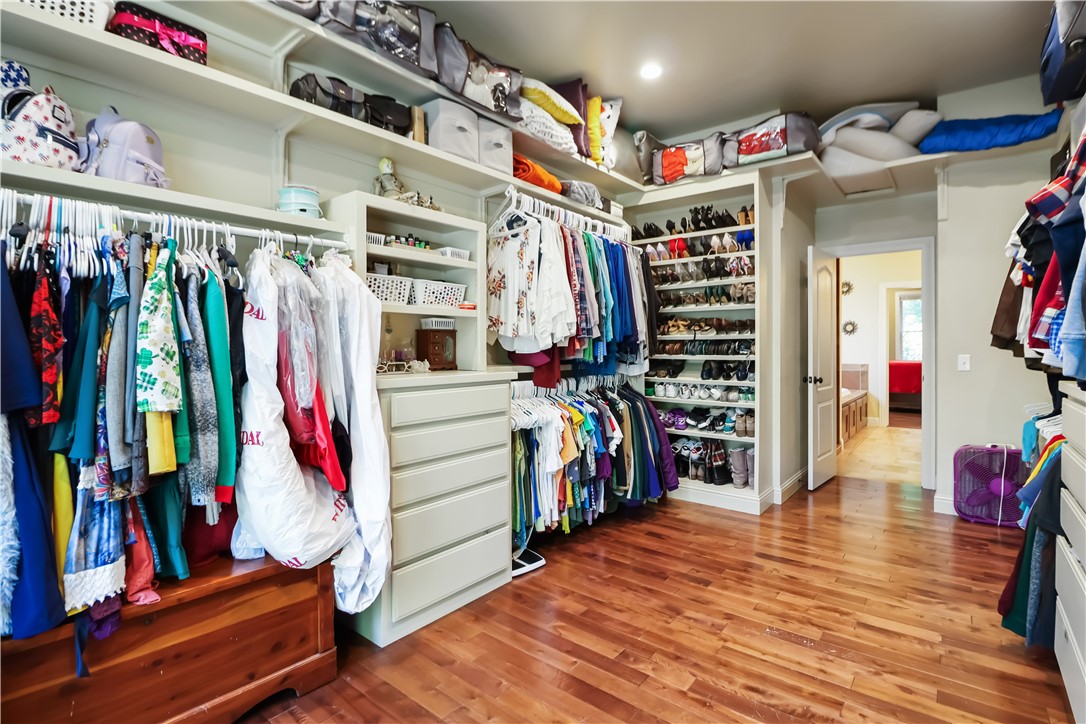 Thomas Black Add Rurban - Residential