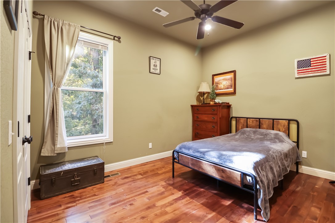 Thomas Black Add Rurban - Residential