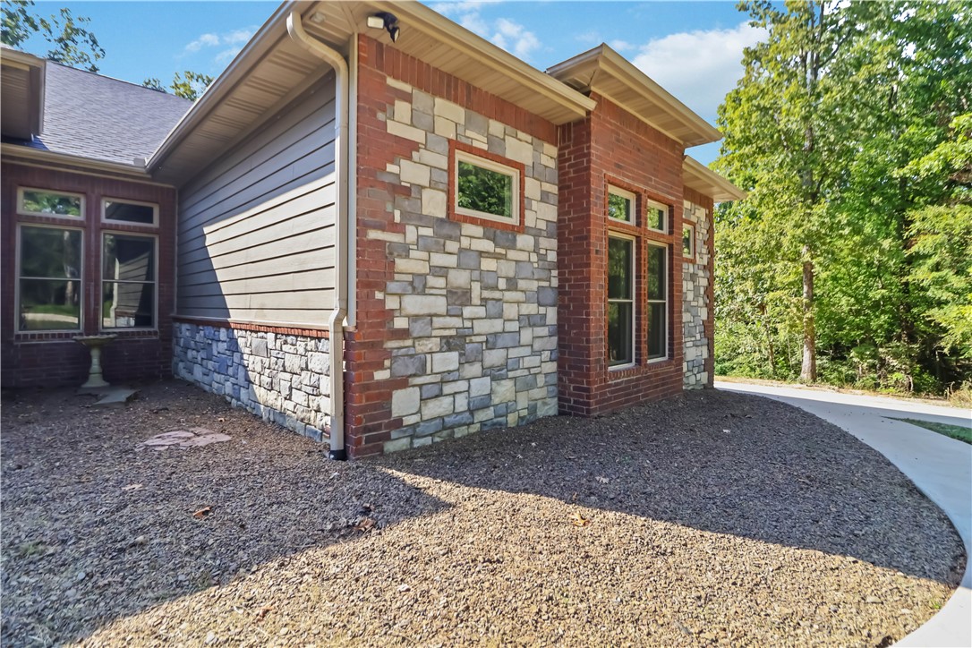 Thomas Black Add Rurban - Residential