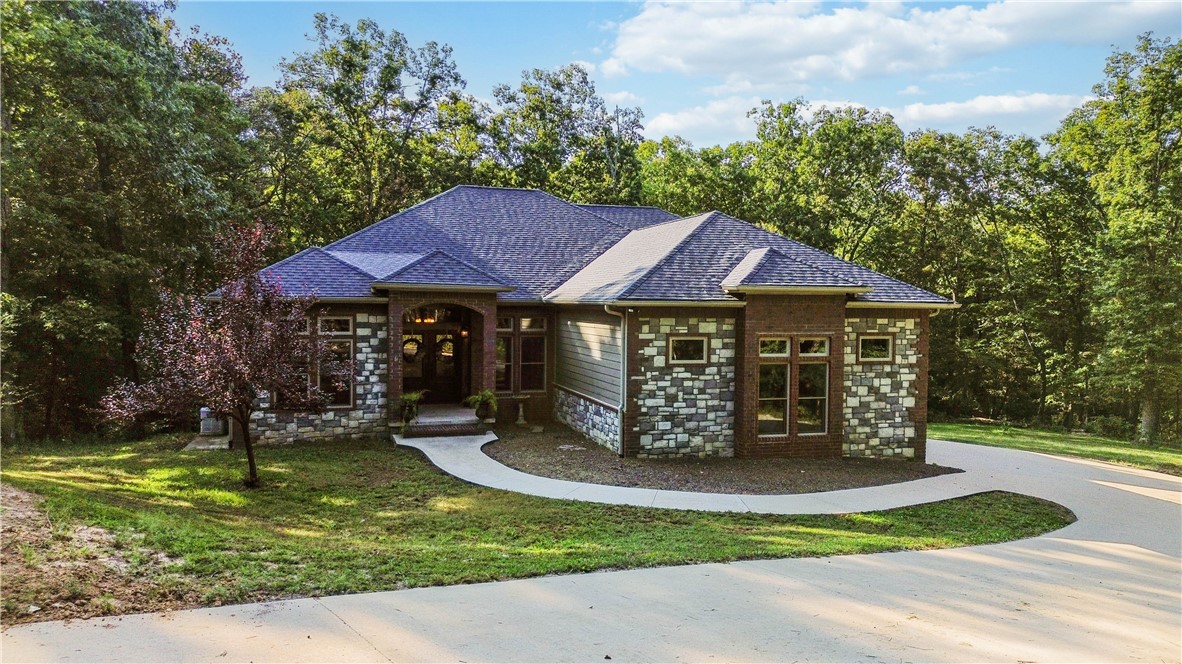 Thomas Black Add Rurban - Residential