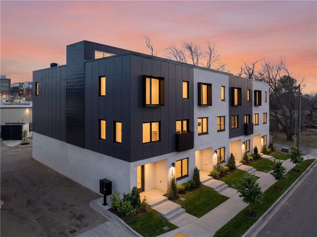 LIGHTBOX AT MARKET-BENTONVILLE - Residential