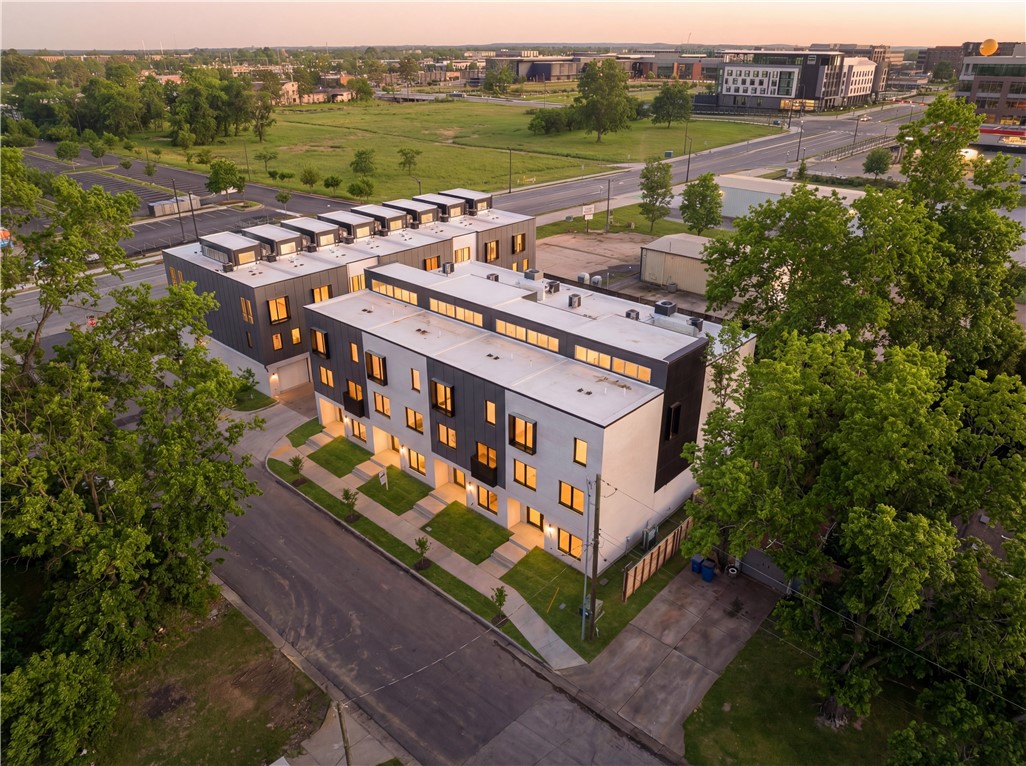 LIGHTBOX AT MARKET-BENTONVILLE - Residential