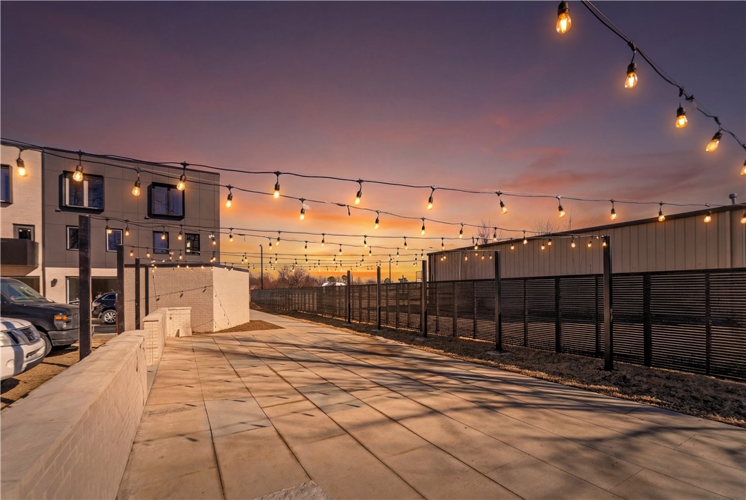 LIGHTBOX AT MARKET-BENTONVILLE - Residential