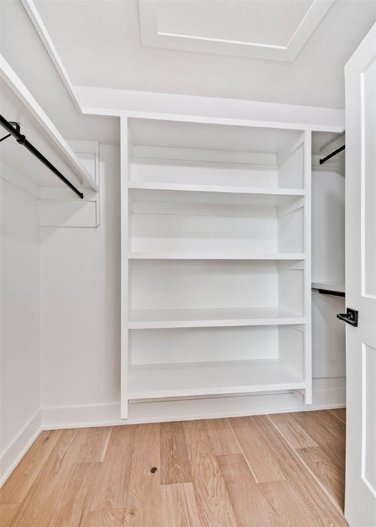 9TH & A HORIZONTAL PROPERTY REGIME-BENTO - Residential