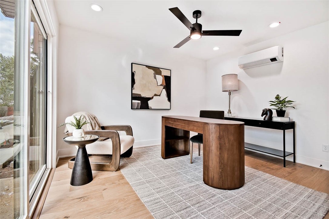 9TH & A HORIZONTAL PROPERTY REGIME-BENTO - Residential