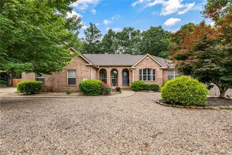 Photo of 91 Granshire Drive, Bella Vista, AR 71714 (MLS # 1349497)