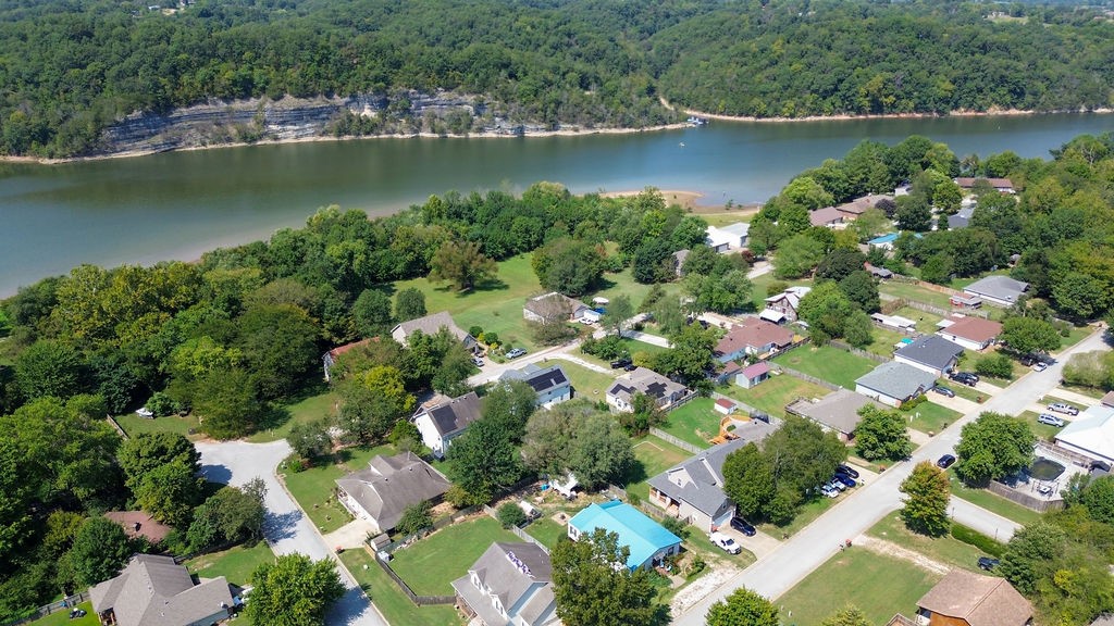 Blue Spgs Village - Residential