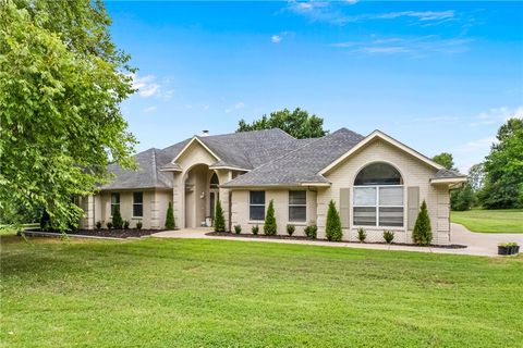 Photo of 4890 Butterfield Coach Road, Springdale, AR 72764 (MLS # 1354852)