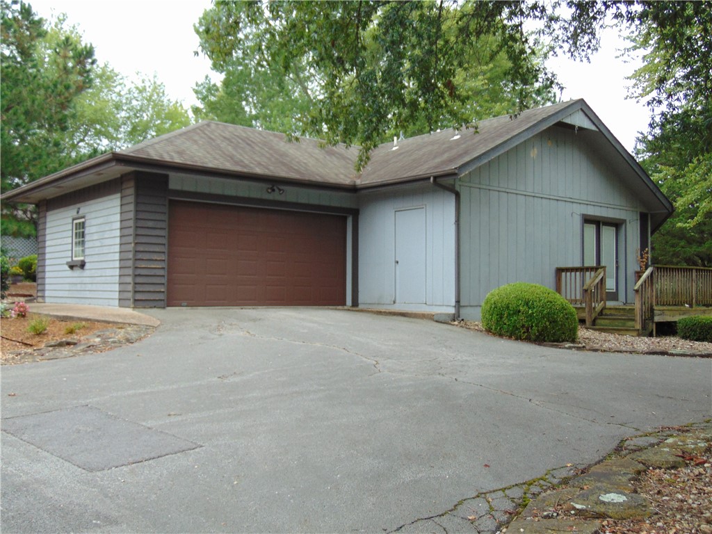 Brittany Courts Bvv - Residential