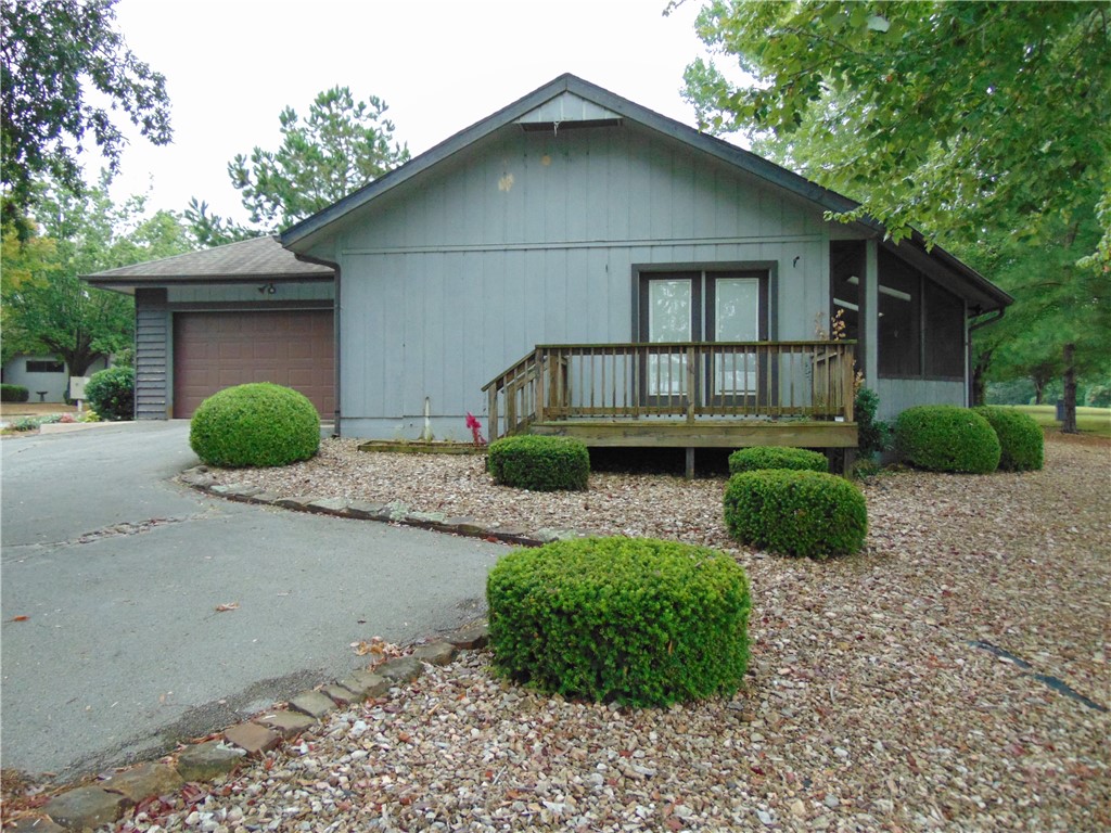 Brittany Courts Bvv - Residential