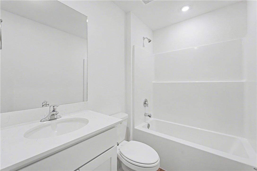 Wagon Wheel Crossing - Residential Lease