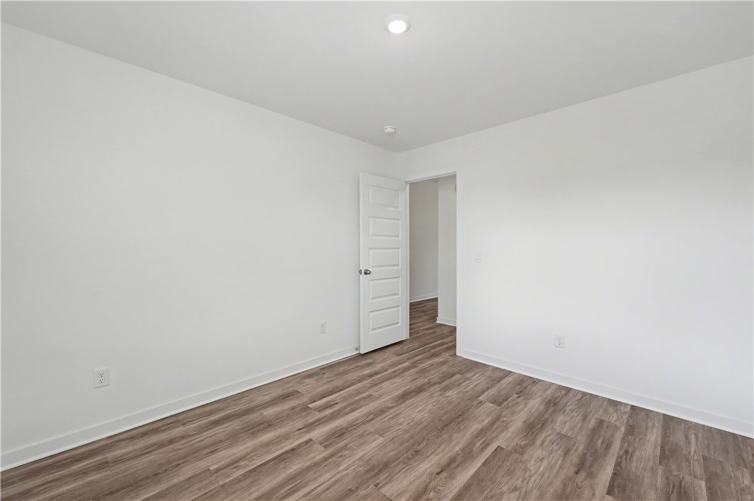 Wagon Wheel Crossing - Residential Lease