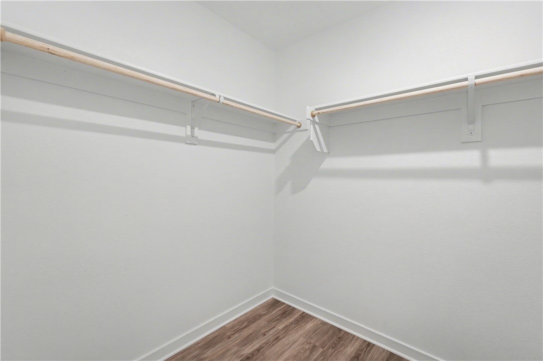 Wagon Wheel Crossing - Residential Lease