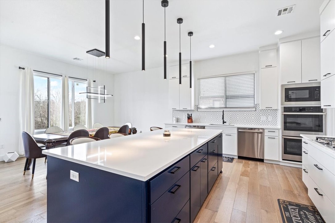 Angel Falls North Bentonville - Residential Lease