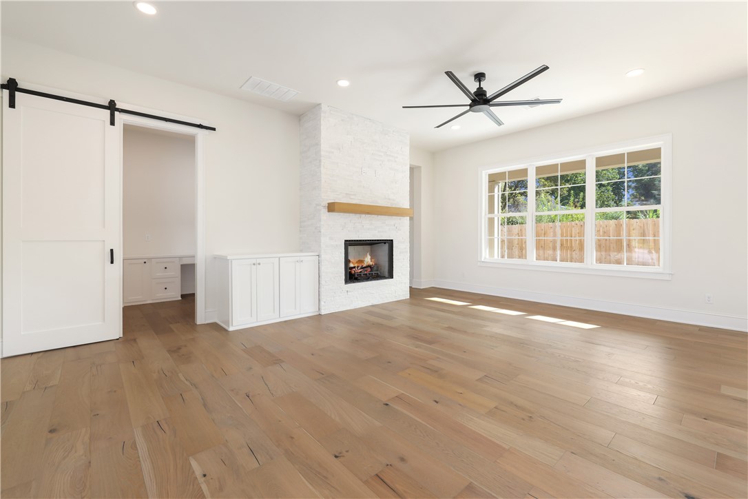 Dutton Woods - Residential