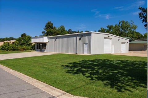 Photo of 125 Porter Industrial Road, Clarksville, AR 72830 (MLS # 1357835)
