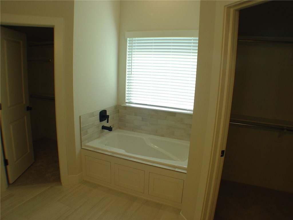 Edgar Estates Sub Bentonville - Residential Lease